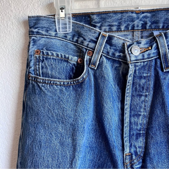 Levi’s Classic Blue Denim Jeans 32 x 32 - Picture 3 of 8